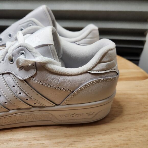 Adidas Rivalry Low Women’s 9.5 – White Sneakers - Picture 6 of 7